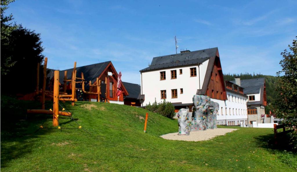 Horsky Hotel Koprivna Mala Moravka Ngoại thất bức ảnh