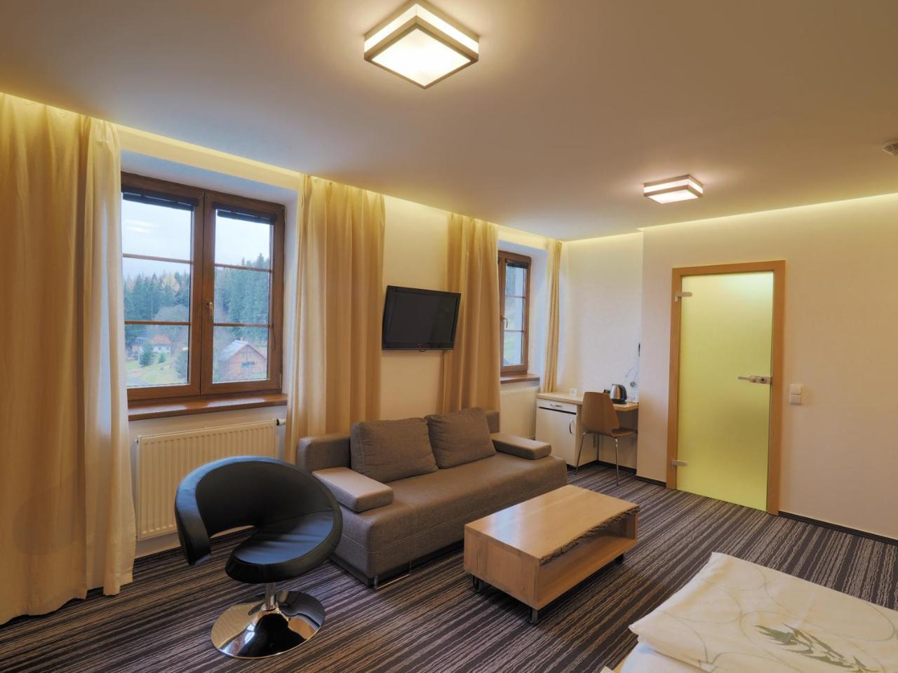 Horsky Hotel Koprivna Mala Moravka Ngoại thất bức ảnh